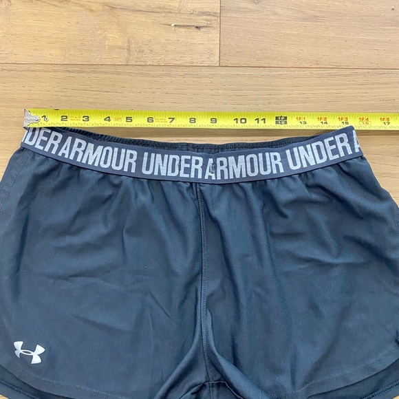 Women’s Under Armour Running Shorts, charcoal grey - large - Picture 3 of 6